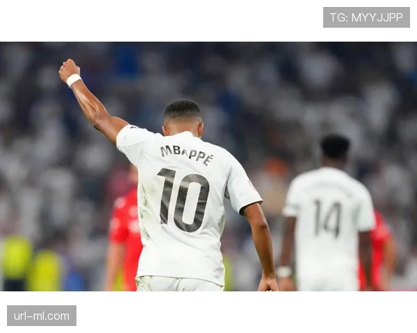 皇马伯纳乌迎战阿拉维斯：阿韦洛亚延续4-3-3强攻阵型，姆巴佩领衔锋线